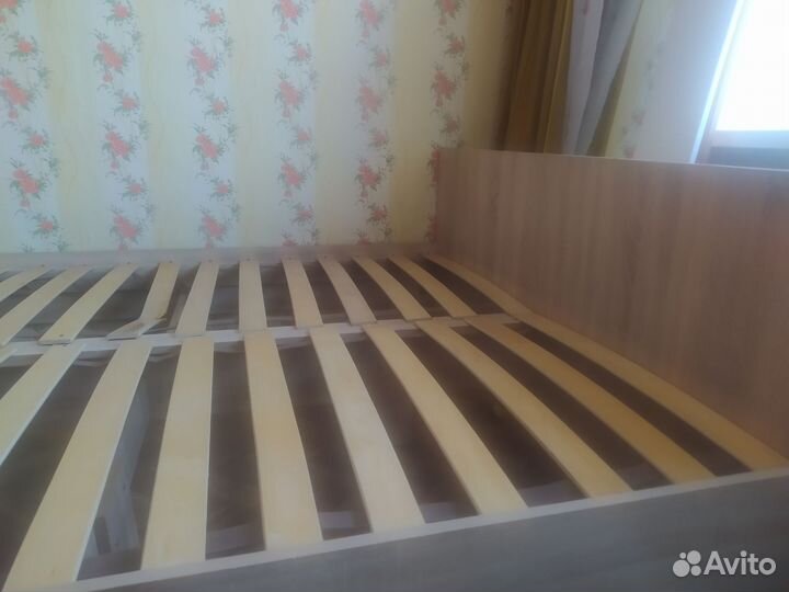 Кровать двухспальная с матрасом бу 160 200