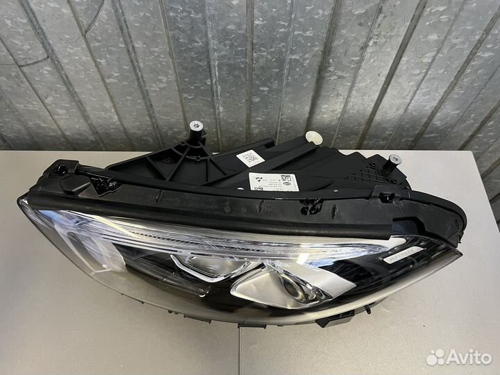 Фара левая Mercedes A177 W177 Performance