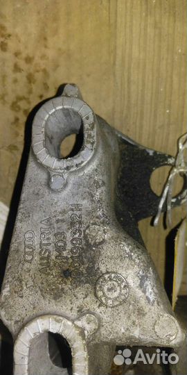 Кронштейн двигателя audi a4