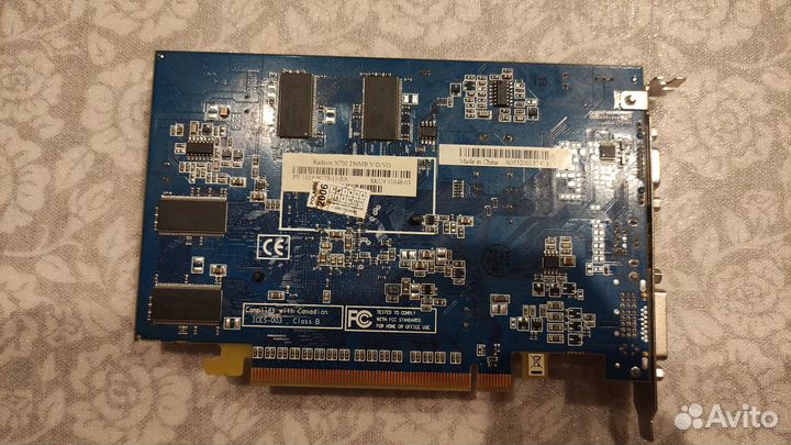 Материнская плата с процессором Pentium и памятью