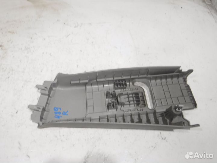 Обшивка стойки средней Chevrolet Cruze