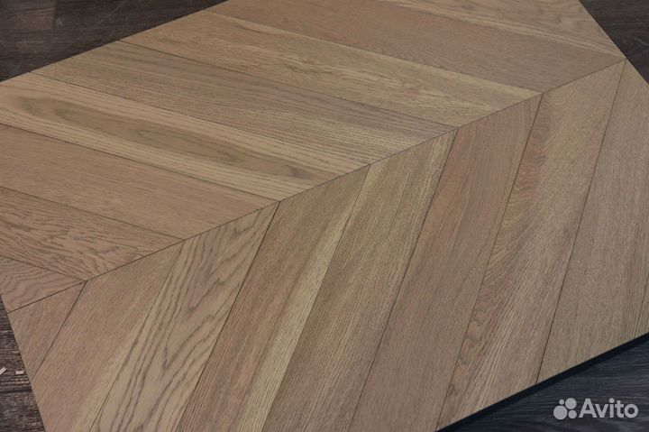Замковая паркетная доска елка