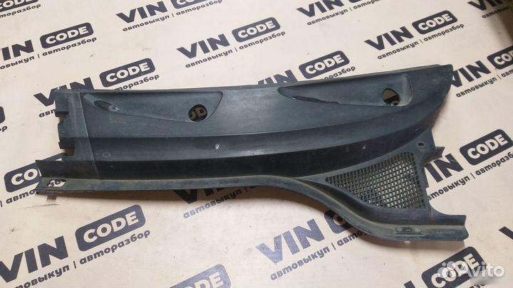 Решетка воздухозаборника левая Renault Scenic