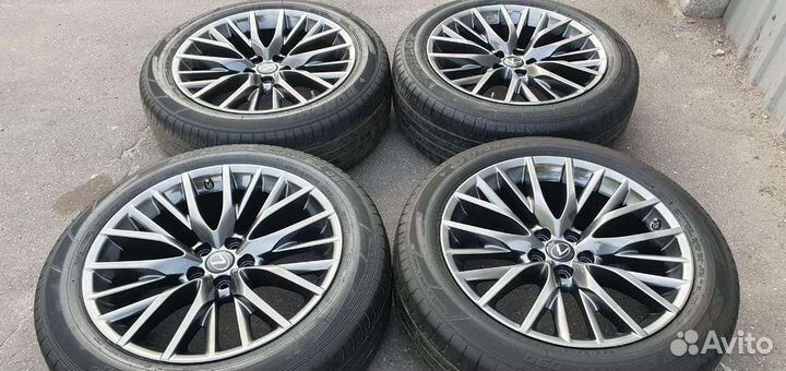 Комплект оригинал на Lexus RX F sport R20