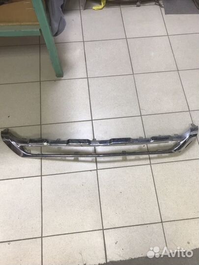 Хромированный молдинг, на передний бампер