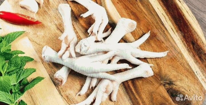 Упаковщик куриных лапок вахтой