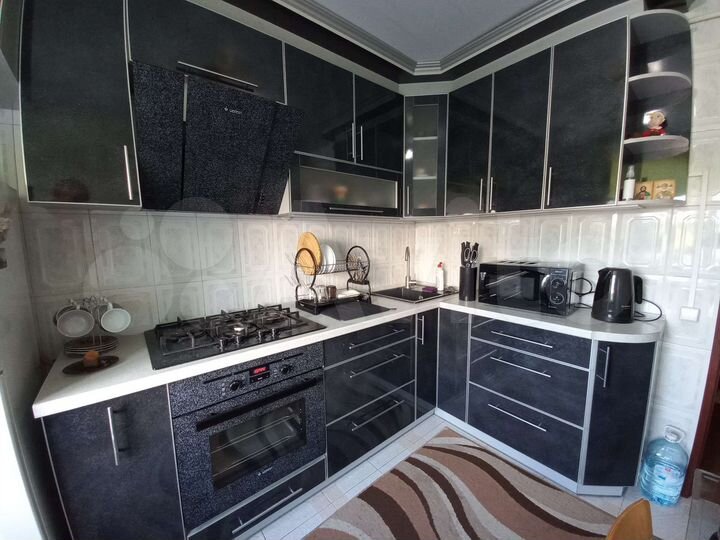 2-к. квартира, 52 м², 2/9 эт.