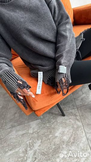 Свитер Balenciaga