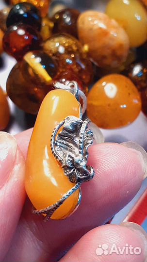 Авторский кулон серебро пейзажный янтарь