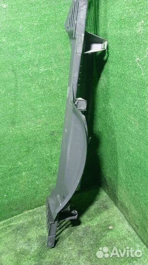 Кожух замка багажника Opel Astra