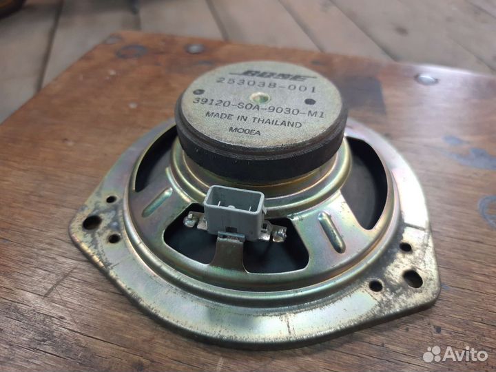 Круглый динамик bose