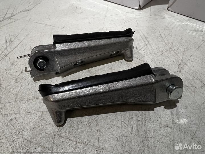 Подножки передние Honda CB CB400 vtec CB1300