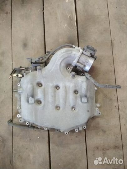 Коллектор впускной Infiniti M35 FX35 Инфинити М35