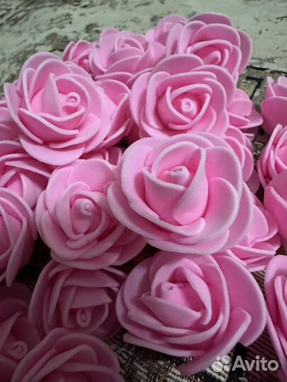 Розы из фоамирана 100 шт