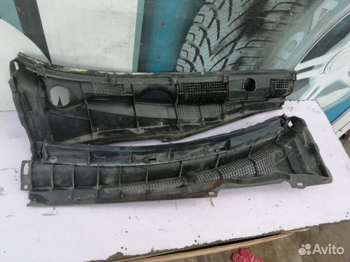 Жабо (планка под лобовое стекло ) на Мазда 6 GG