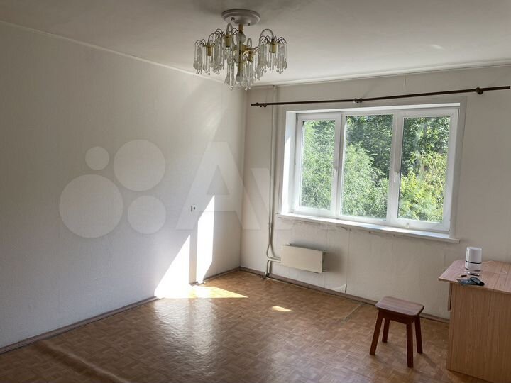2-к. квартира, 53 м², 4/10 эт.