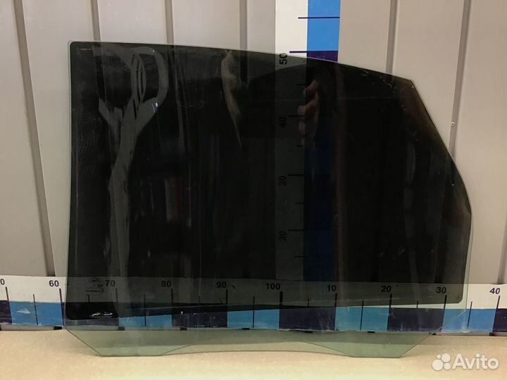 Стекло двери задней правой Ford Focus II 2008-2011