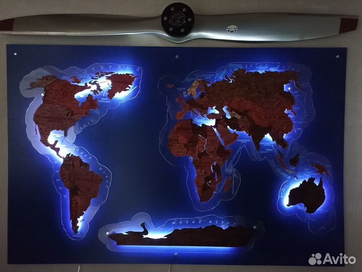 Карта мира с подсветкой