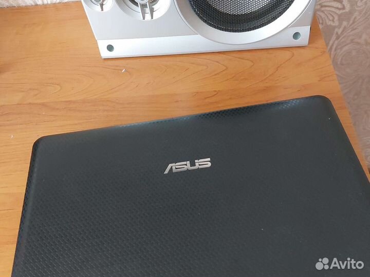 Ноутбук asus