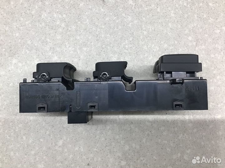 Блок управления стеклоподъемниками Kia Optima III