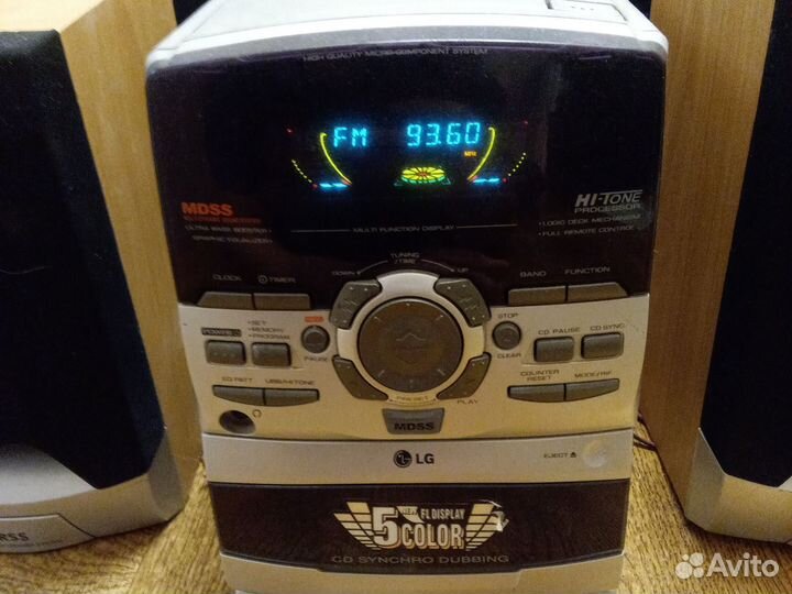 Музыкальный центр LG с пультом