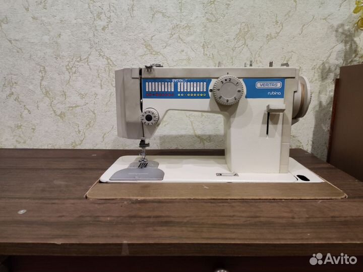 Швейная машина Veritas rubina