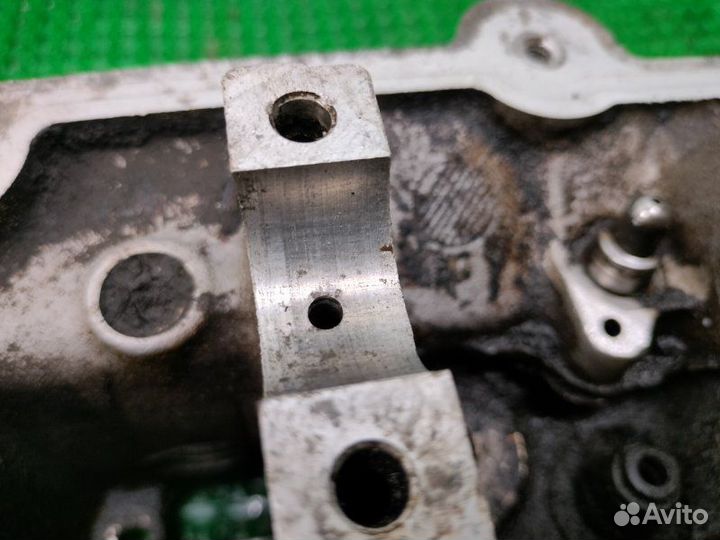 Головка блока цилиндров правая Dodge Intrepid 2