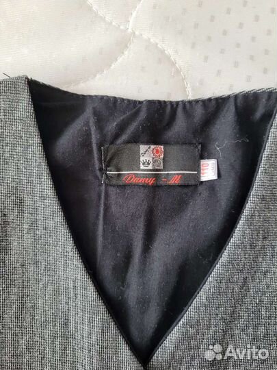 Костюм жилетка и брюки для мальчика 110 см