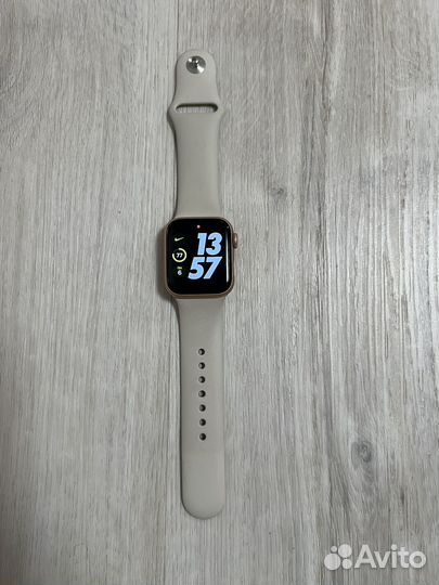 Apple watch se 40mm рст