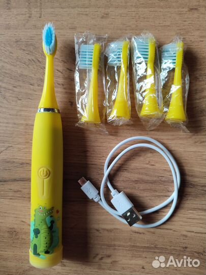 Детская электрическая зубная щетка