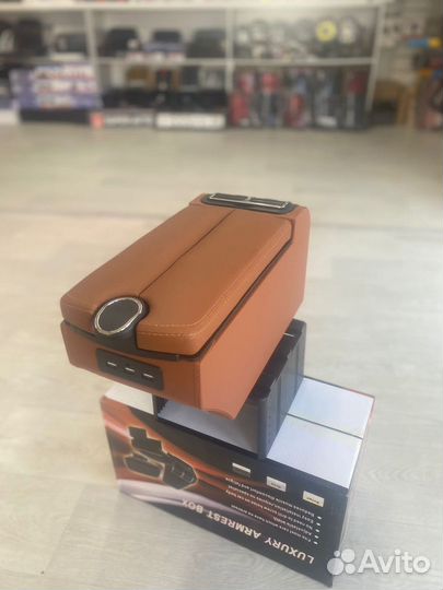 Подлокотник универсальный