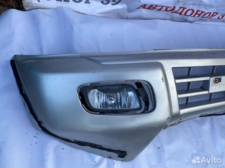 Бампер передний Mitsubishi Pajero 3 2003