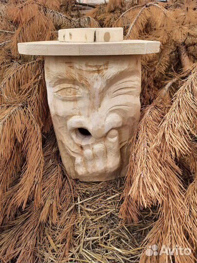 Красивый Скворечник из дерева для птиц и белок