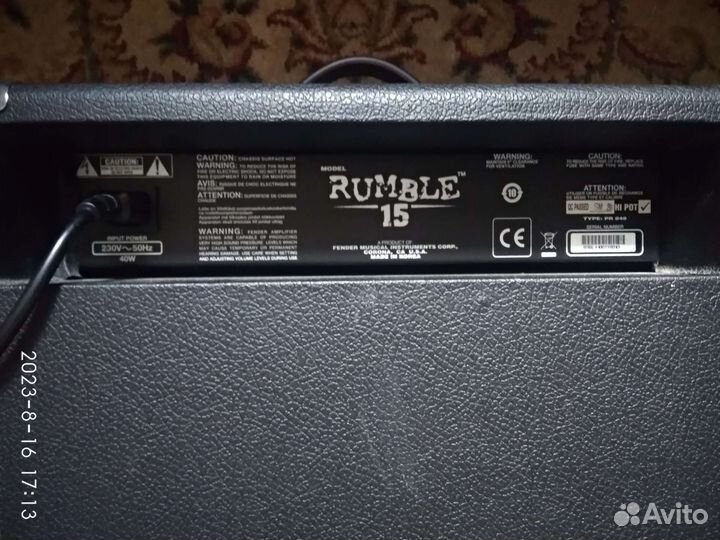 Басовый комбоусилитель Fender Rumble 15