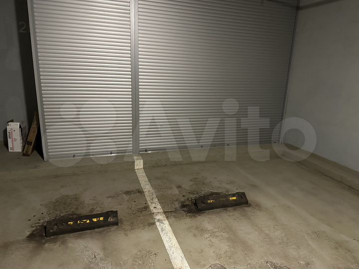 Машиноместо, 20 м²