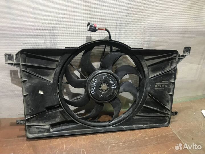 Диффузор вентилятора Ford Focus 3