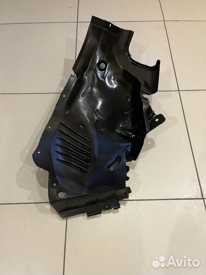 Левый передний локер Mercedes W204 новый