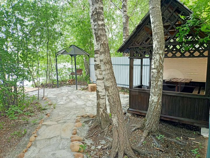 Дом 40 м² на участке 4 сот.