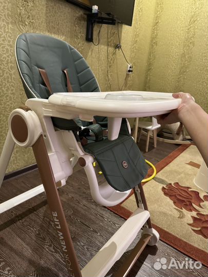 Детский стульчик для кормления happy baby berny v2