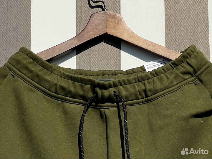 Шорты Nike Tech Fleece Olive