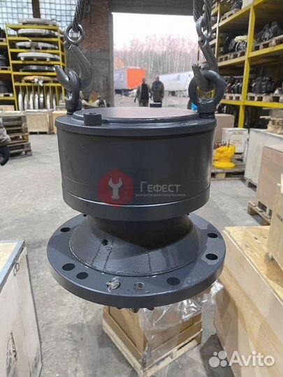Редуктор поворота Hitachi ZX250H-3 9243323