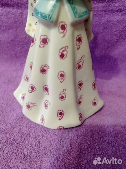 Девушка с бубном, танец