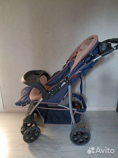 Коляска прогулочная обмен