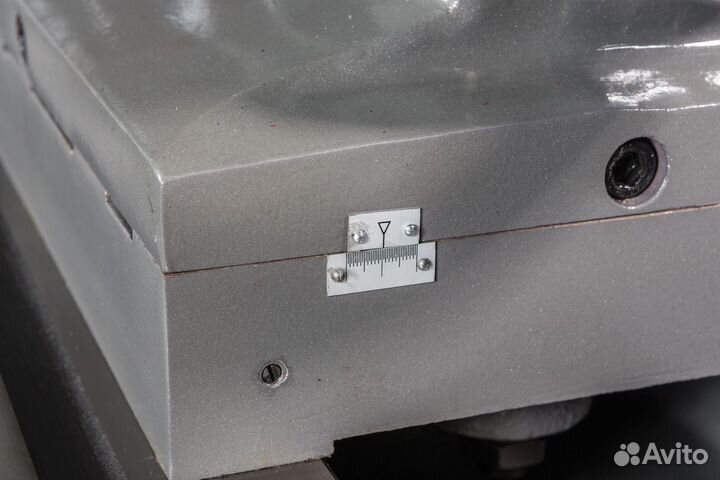 Токарно-винторезный станок JET