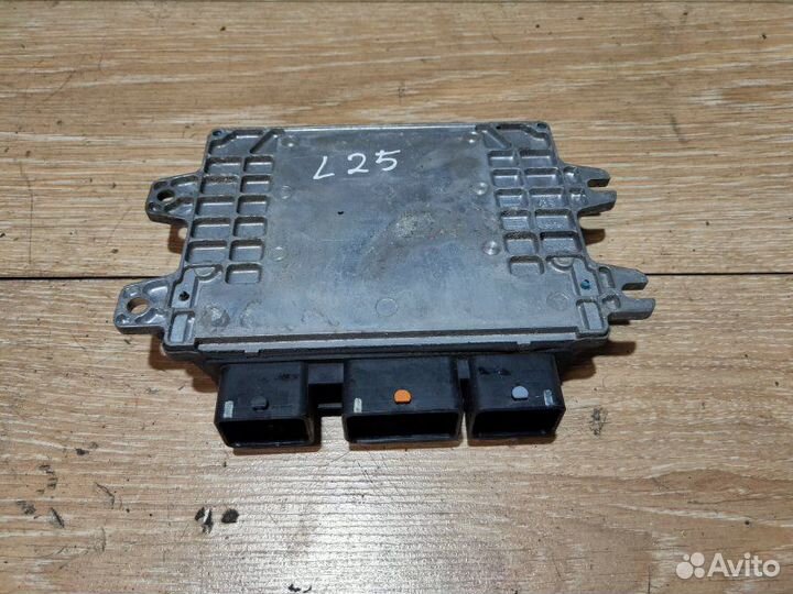 Блок управления двигателем Nissan Note E11 2008