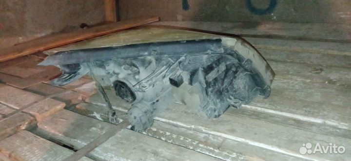 Фары на Geely MK Cross