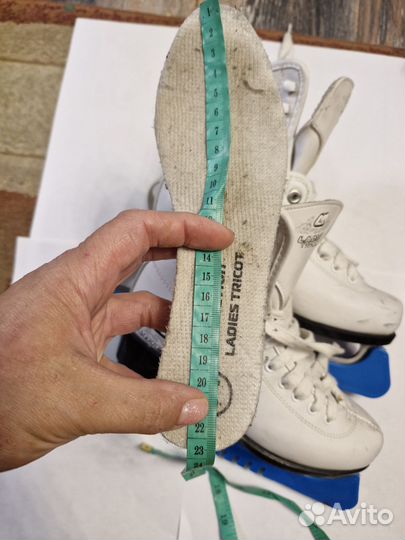 Коньки фигурные