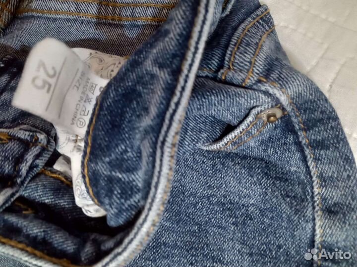 Джинсы женские