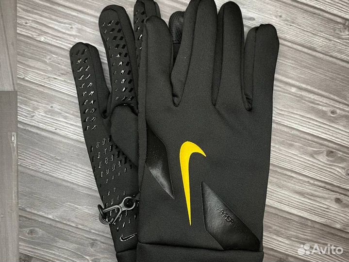 Перчатки найк