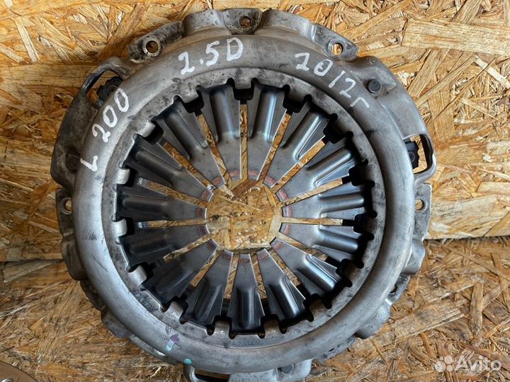 Комплект сцепления Mitsubishi L200 2.5D 2012